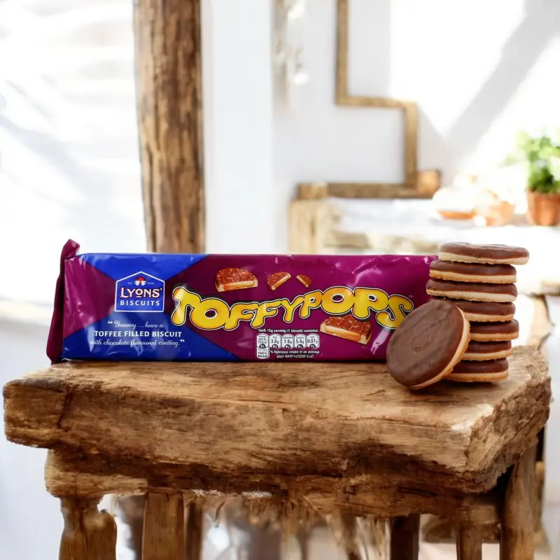 Lyons Toffypops Biscuits 120g