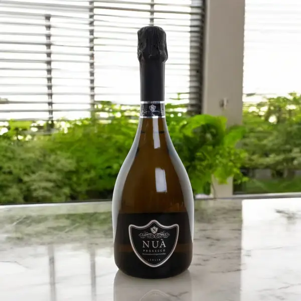Nua Full Sparkling Prosecco 750ml (Italy)